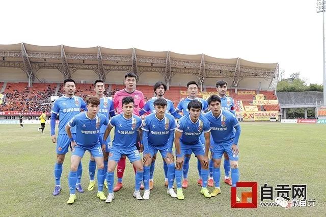 队报：登贝莱获金球奖后严格筛选合作，球员不想变成一个广告牌